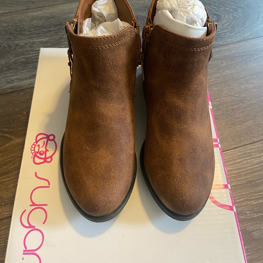 NEW IN BOX Sugar girls booties Size 12